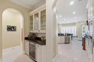 2221 NE 48th Ct, Lighthouse Point, FL 33064 - Photo 18