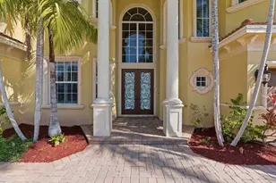 2221 NE 48th Ct, Lighthouse Point, FL 33064 - Photo 4