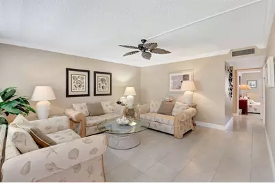 595 Normandy M, Delray Beach, FL 33484 - Photo 2