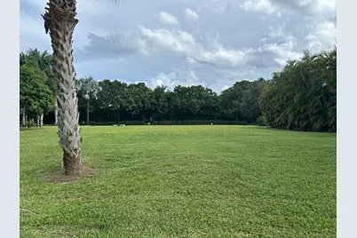 7795 Ironhorse Boulevard, West Palm Beach, FL 33412 - Photo 12
