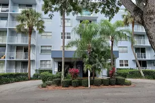 470 Executive Center Dr, West Palm Beach, FL 33401 - Photo 2