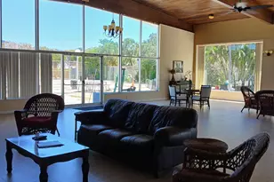 470 Executive Center Dr, West Palm Beach, FL 33401 - Photo 10