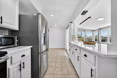 353 Shady Lane Road, Palm Springs, FL 33461 - Photo 10