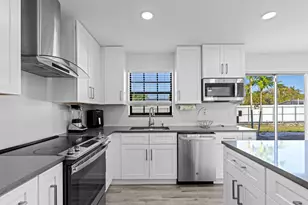 1713 Roy Dr, West Palm Beach, FL 33415 - Photo 2