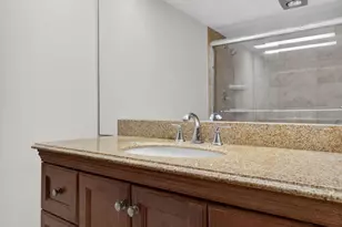 2651 S Palm Aire Dr, Pompano Beach, FL 33069 - Photo 26