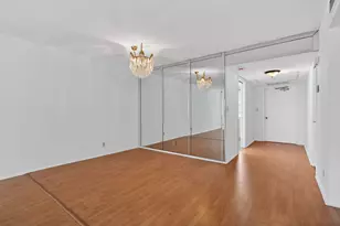 2651 S Palm Aire Dr, Pompano Beach, FL 33069 - Photo 10