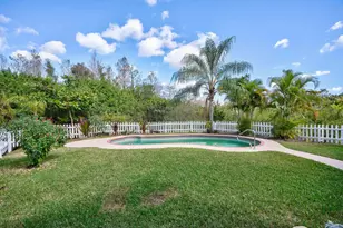 8671 N 155th Pl Pl N, Palm Beach Gardens, FL 33418 - Photo 16