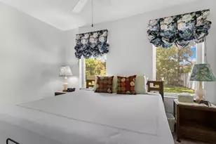 1555 71st St, Miami Beach, FL 33141 - Photo 24