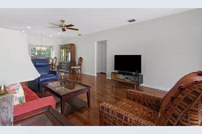 1555 71st Street, Miami Beach, FL 33141 - Photo 4