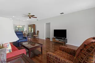 1555 71st St, Miami Beach, FL 33141 - Photo 4