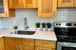 110 SE 7th St, Hallandale Beach, FL 33009 - Photo 6