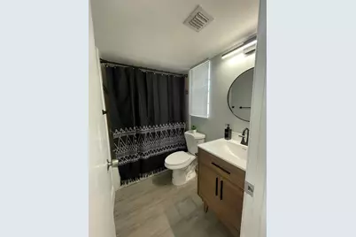 110 SE 7th Street #4, Hallandale Beach, FL 33009 - Photo 10