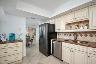 8200 Lakeshore Dr, Hypoluxo, FL 33462 - Photo 22