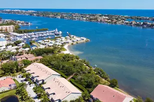 8200 Lakeshore Dr, Hypoluxo, FL 33462 - Photo 42