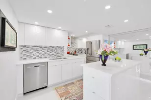 5600 N Flagler Dr, West Palm Beach, FL 33407 - Photo 4