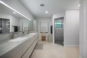 2042 Amesbury Cir, Wellington, FL 33414 - Photo 20