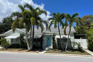 220 N 9th Ave Ave N, Lake Worth Beach, FL 33460 - Photo 1