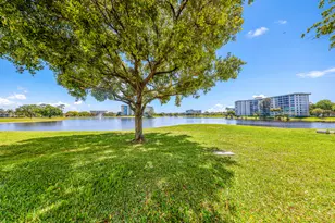 3091 N Course Dr, Pompano Beach, FL 33069 - Photo 14