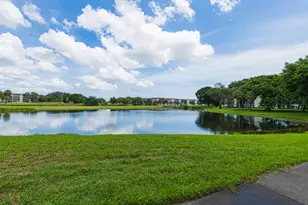 2905 Victoria Pl, Coconut Creek, FL 33066 - Photo 10