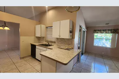 8403 SE Pettway Street, Hobe Sound, FL 33455 - Photo 8