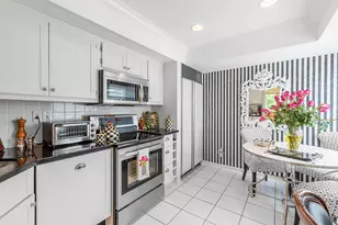 250 Bradley Pl, Palm Beach, FL 33480 - Photo 14