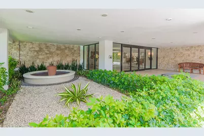 250 Bradley Place #202, Palm Beach, FL 33480 - Photo 32