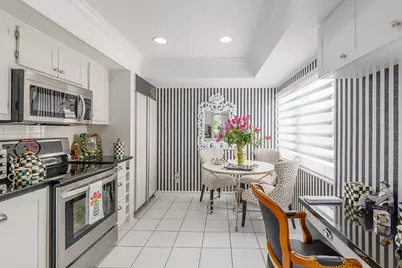 250 Bradley Place #202, Palm Beach, FL 33480 - Photo 12