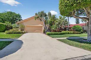 20021 Back 9 Dr, Boca Raton, FL 33498 - Photo 2