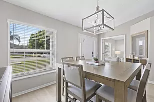 861 SE Cavern Ave, Port Saint Lucie, FL 34983 - Photo 4