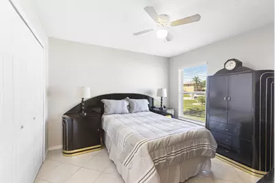 861 SE Cavern Avenue, Port Saint Lucie, FL 34983 - Photo 18