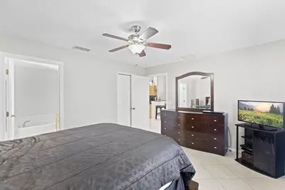 861 SE Cavern Avenue, Port Saint Lucie, FL 34983 - Photo 12