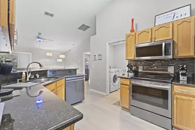 861 SE Cavern Avenue, Port Saint Lucie, FL 34983 - Photo 6