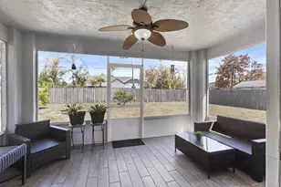 861 SE Cavern Ave, Port Saint Lucie, FL 34983 - Photo 18