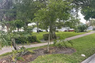 4675 Lakeside Cir, West Palm Beach, FL 33417 - Photo 24