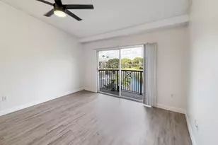 4155 N Haverhill Rd, West Palm Beach, FL 33417 - Photo 4