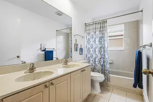 4172 Lake Tahoe Cir, West Palm Beach, FL 33409 - Photo 24