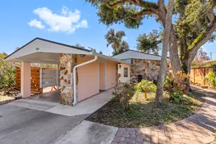 616 Dahlia Ln, Vero Beach, FL 32963 - Photo 1