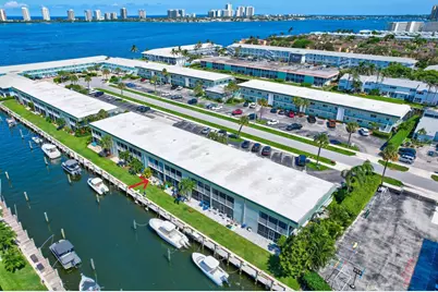 121 Wettaw Lane #112, North Palm Beach, FL 33408 - Photo 2