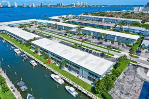 121 Wettaw Ln, North Palm Beach, FL 33408 - Photo 2