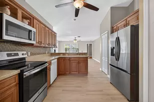 5475 NW Scepter Dr, Port Saint Lucie, FL 34983 - Photo 10