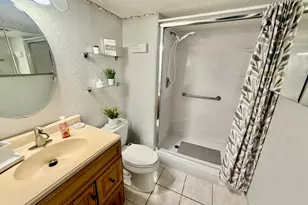 8970 S Hollybrook Blvd, Pembroke Pines, FL 33025 - Photo 30