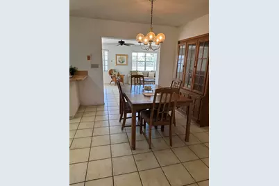 2890 Dolphin Circle, Palm Springs, FL 33406 - Photo 4