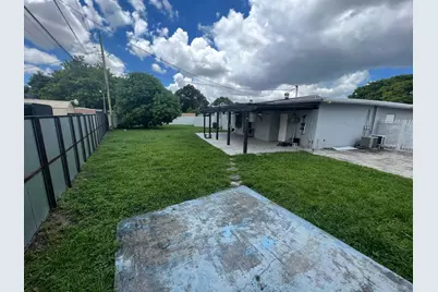 17131 NW 44th Avenue, Miami Gardens, FL 33055 - Photo 2