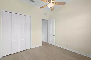 324 NW Somerset Cir, Port Saint Lucie, FL 34983 - Photo 20