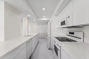 5460 N Ocean Dr, Singer Island, FL 33404 - Photo 22
