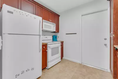 2441 SW 82nd Avenue #Unit 301, Davie, FL 33324 - Photo 10