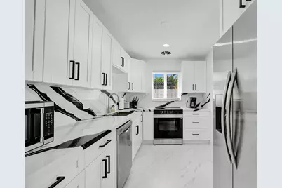 1633 SE 5th Court, Deerfield Beach, FL 33441 - Photo 18