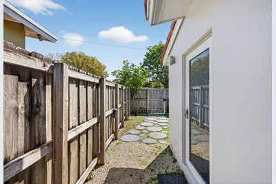 1029 NE 9th Avenue, Fort Lauderdale, FL 33304 - Photo 6