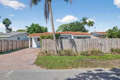 1029 NE 9th Avenue, Fort Lauderdale, FL 33304 - Photo 2