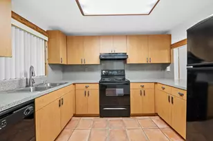9480 Tangerine Pl, Davie, FL 33324 - Photo 6